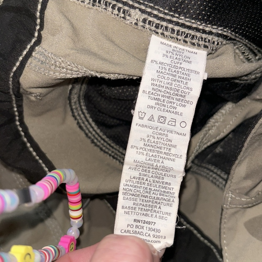 Prana Green Camo Sky Canyon Joggers, Size 0 - Picture 13 of 16